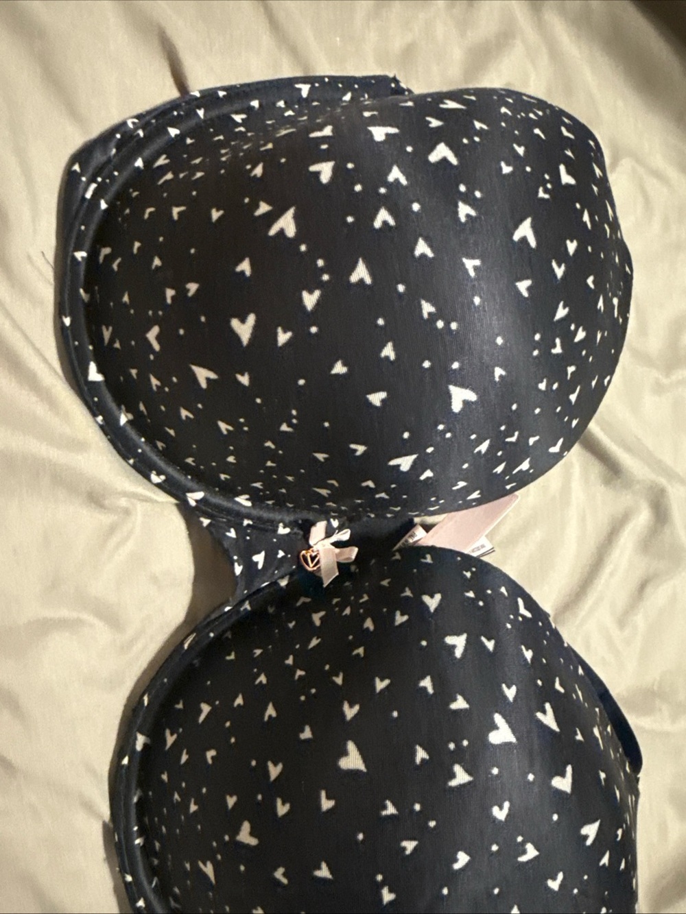 Pre owned Body By Victoria Lined Perfect 34ddd Black White Hearts